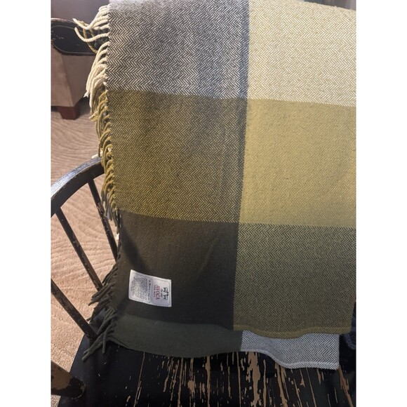 Avoca The Mill Cashmere  Wool Viscose Blend 60 X 36 Inch Throw Made In Ireland - Picture 1 of 6